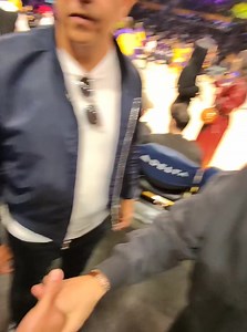 My courtside connection. Greatbuytickets.com #meta #RayBanStories #lakers #courtside #nba | Michael Morales