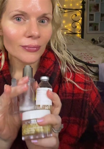 This Sungboon Editor complete firming care trio gives the most stunning glass glow and comes in with an incredible array of anti-aging Korean skincare ingredients 😍 Do NOT miss this. #antiagingskincare #koreanskincare #glassskinproducts #sungbooneditor #koreanglassskin