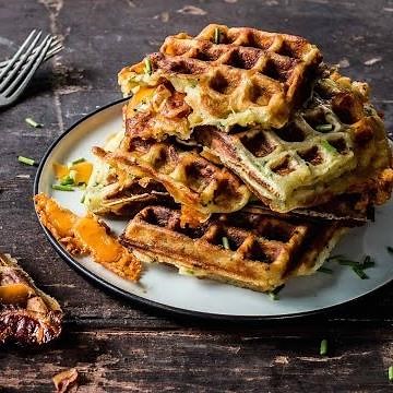 Kartoffelwaffeln mit Käse I Quickies I FOODBOOM