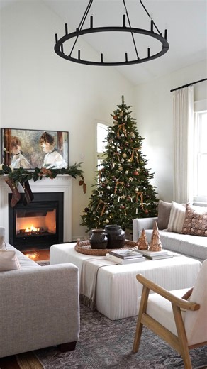 InDizajn s Mirjanom Mikulec on Instagram: "Jedvačekanje 😍 #indizajn #indizajnsmirjanommikulec #christmasdecor #christmas #bozic #inspo #regram @jennachristianblog"