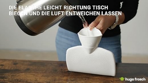 Hugo Frosch Wärmflasche Klassik 1,8l – Made in Germany – mit kuscheligem Flauschbezug in Felloptik Grau – große, auslaufsichere Bettflasche – mit waschbarem Bezug