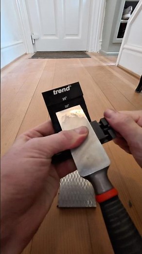 Sharpening a chisel the right way… #handtools #carpentry #woodworking