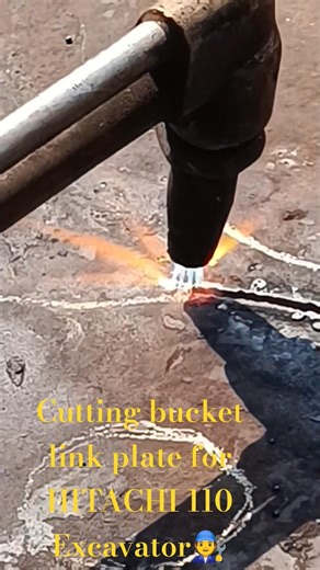Operating Cutting torch like a pro🧑‍🔧 #automobile #shortvideo #shots