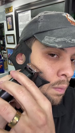 How to Line Up Your Beard Like a Pro | The Cut Buddy Tutorial