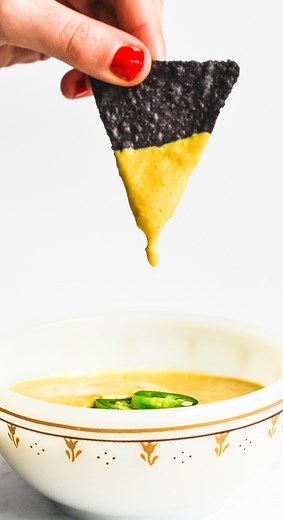 It's National Nacho Day! Today, we celebrate everyone’s favourite snack, no matter how you make it. Meat? Beans? Salsa? Nuts to You Cashew Cheese Sauce? There's no wrong way to top your nacho platter! 🧀 INGREDIENTS • 1 cup white potatoes, peeled, cubed and boiled • ½ cup carrots, peeled, cubed and boiled • ¾ cup milk of choice • 2 Tbsp apple cider vinegar • 2 Tbsp white miso • 2 Tbsp nutritional yeast • 1 tsp Dijon mustard • ¼ cup Nuts to You Cashew Butter Optional: 6 pickled jalapeno slices or