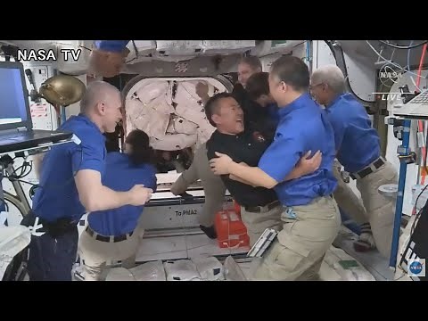 星出さん、野口さんと再会 国際宇宙ステーションに到着