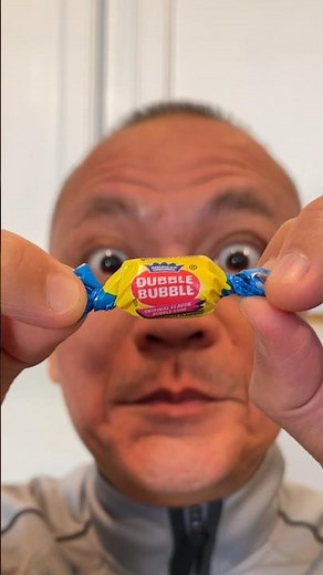 👂 ASMR AMERICA’S ORIGINAL DUBBLE BUBBLE GUM FLAVOR AND EATING SOUNDS 👂 #asmr #shorts