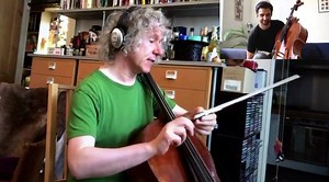 21K views · 597 reactions | “TALKING CELLO” With Steven Isserlis. Full episode ⬇️ https://youtu.be/dT4Ag7m8DF0 The tenth episode is here! Steven was so kind to drop by “talking cello” to share with us some of his interesting ideas. Hope you enjoy the episode! | Pablo Ferrández - Cellist | Facebook