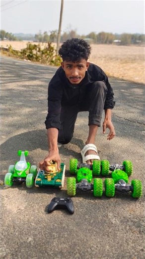 REMOTE CONTROL DANCE AND MOKA CARS? 🚙🤯#shorts