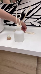 Reed Diffusers, Fresh Scented Room Freshener, Long Lasting Fragrance for Home, Bathroom, Bedroom, Room, Decor, Vegan-Friendly and Cruelty-Free Fragrance Scent Essential Oil, (Native Ink)