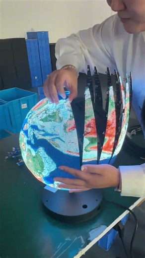 Mini Spherical LED Screen | 360° Creativity in Motion!