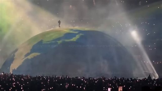 KANYE WEST / СОЛЬНЫЙ КОНЦЕРТ (ВСЕ РУССКИЕ ПЕСНИ)
