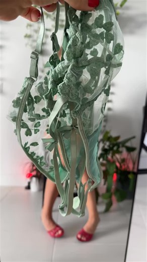 @urfavoritetacos on Instagram: "Do you like this color?"