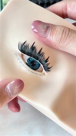 Lash map: 10,12,14,16,14😍#fyp #lashes #viral #beauty #tiktokmademebuyit