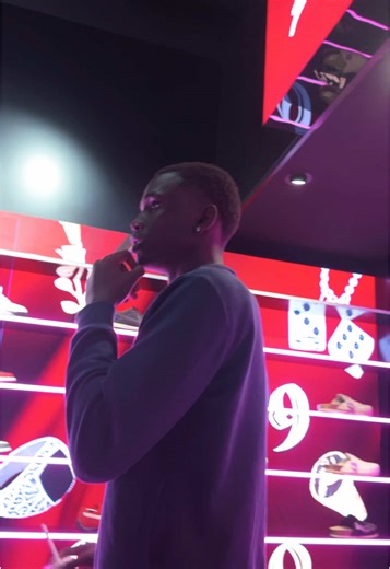 tida (@tida.zanga)’s videos with diced pineapples - audiosnextdoor