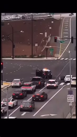 TITAN CARTER on Instagram: "A carjacking suspect was killed Wednesday, and a SJPD sergeant was injured after a chase that spanned several South Bay cities ended in a shootout in San Jose. Cellphone video shows a chaotic scene in downtown San Jose Wednesday afternoon as the series of events came to an end. Police say this all started in San Jose around 3 p.m. when the suspect stole a vehicle from a dealership and drove south to Hollister. Officers there followed him along with the San Benito Coun