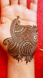 Simple Front Hand Arabic Mehndi Design by 9T9 Arts * * * * * #mehndi #hennadesigns #arabicmehndi #9T9arts #mehndidesigns #mehendi #mehandi | 9T9 Arts