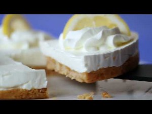 Tupperware® Silicone Baking Form Princess Small