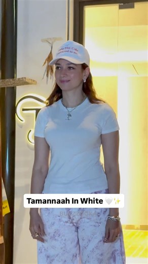 #tamannaahbhatia Snapped At Juhu😍 #buzzzookascrolls