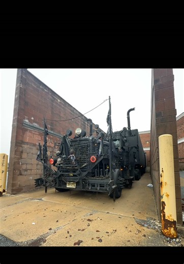 #tiktok #dayinthelife #trucking #FYP #trucking last stop in Harrisburg Pa , then off to greencastle to see the diesel experts there for some minor trouble shooting ….the summary so Air compressor took a crap and pushed oil thru the entire air system and also have a fan clutch issue ! Pulled off the compressor myself and will have a new one tomm it never ends !! Maintenance life !