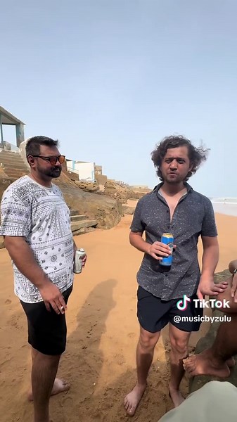 Playing for our friends #musicbyzulu #beach #beachvibes #dj #femaledj #djviraltiktok #karachi #mixing #fypシ #fyppppppppppppppppppppppp