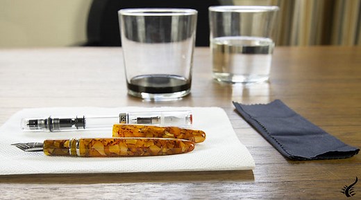 Aidez-moi à nettoyer mon stylo plume