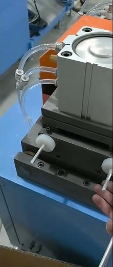 Copper and aluminum pipe straightening and cutting machine - double-head model