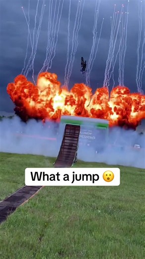 Did NOT expect that 🙌 (via sebfmx/IG) | red bull