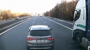 One Trucker Helps Out Another To Deter 'Brake Test' Insurance Scammer | ESN Report