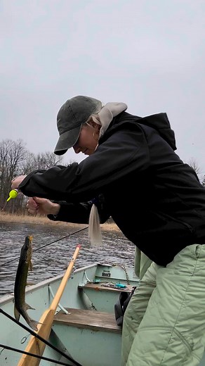 Sometimes I panic a little when I feel like I’ve had the fish out of the water for too long… so I choose to get it back into the water as fast as possible… #barbiegoesfishing #northernpike #womenfishing #girlsfishing #boatfishing #howtofish | Alyse Schroeder