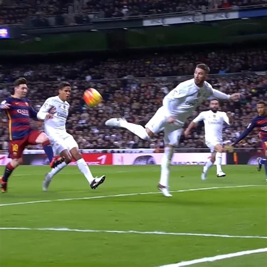 Sergio Ramos☠️#shorts #futebol #soccer #memes #españa #sergioramos #ramos #zagueiro #realmadrid #ar