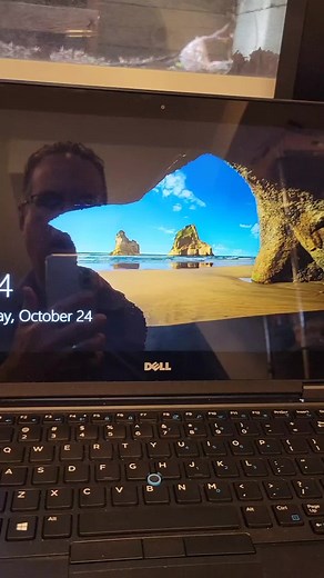 how to remove a password from Windows 10 #techtok #techtoktips #tektok #techtoktip #howto #removepassword #hackpassword #password #bypasspasscode #windows10 #windows10tips #windows10tricks #windowstricks #windows10pro
