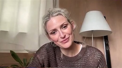 EMILY ARMSTRONG On First Studio Sessions With LINKIN PARK: 'Everything Was Aligning In A Way Where It Was So Surreal To Me'