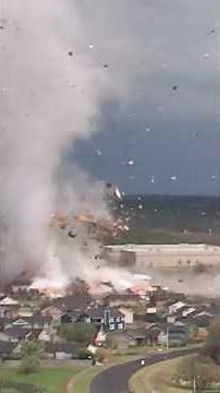 Dominator Drone chases #tornado in Andover, Kansas