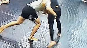 arm drag 到圈臂完成摔倒