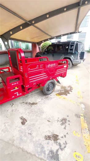 BUBUXIAN Electric Tricycle: Ride smart, go far.