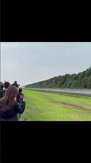 BYD YangWang U9 Extreme flying by at a Top Speed Record of 496.22 km/h (308 mph)