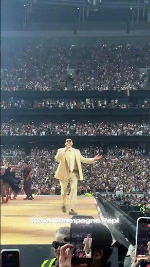 Bad Bunny Had The Entire Concert Screaming Like This 🔥 #viral #musicfestival #dance