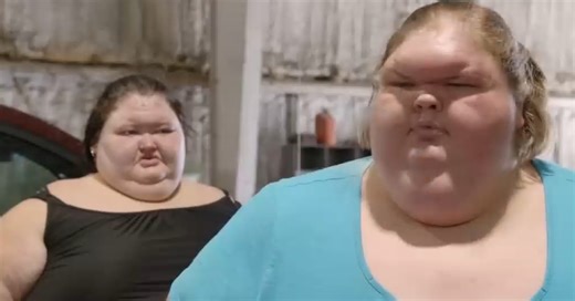 Incredible before and after results as 1000-Lb Sisters revisit junkyard where they used to weigh themselves