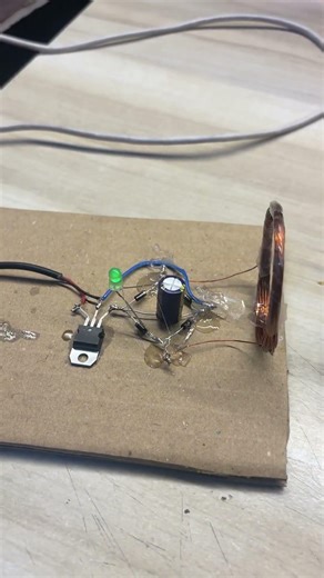 Wireless charging Projects diycircuits #arduinoproject #machine #gadgets