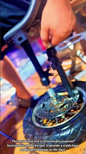 Hydraulic Workshop Chair: Utilization of Motorcycle Front Suspension into Swivel Stand