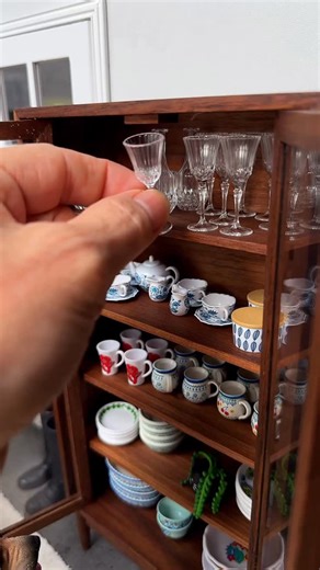 My Miniature Life on Instagram: "There’s something about miniatures that pulls you in ✨ The tiny scale, the details, the way ordinary moments feel a little more magical when they’re small 🪴 Are you drawn to tiny things too? 🤍 What do you think makes miniatures so fascinating? 🏡✨ Share this with someone who loves tiny details 🤍 #miniatures #dollhouseminiatures #myminiaturelife #tinythings #tinyworld"