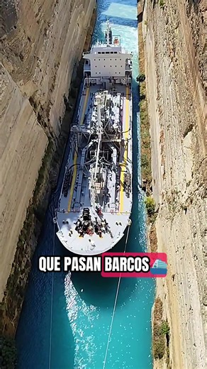 El canal de agua más estrecho del mundo les aconsejo que ignoren este video si sufren de claustrofobia 😰⛴️