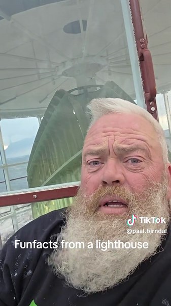 Some people have asked me about the size of the lightbulb behind the fresnel lens. Here I explain why there are different sizes for each lens. Not many people know that they are 110v and not 230v which is the current normally used in Norway. But dont worry. everything is explained in the video. #learnontiktok #tutorial #fyr #fyp #funfacts