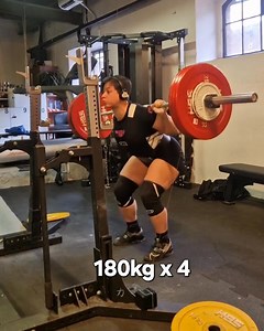 Agata Sitko squatting 180kg x 4 in sleeves at 63kg | PTC Headquarters