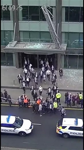 High-Rise Window Cleaning Platform Failure → Street Evacuation