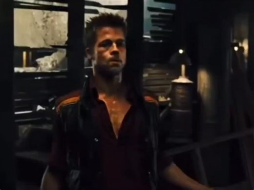 In Fight Club (1999), the iconic “screen shake” effect during Tyler Durden’s direct address was achieved by violently shaking the camera, then stabilizing his face in post-production, keeping it centered while the background and foreground violently tremble.
