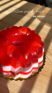 Un postre saludable pero delicioso 😋✨ #gelatina #gelatinasartisticas #gelatinasinazucar #postres #postressaludables #gelatinassaludables #recetas #recetassaludables | Jess Postres