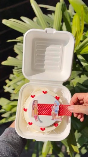 Sweetest way to reveal your feelings🤍 #viralreels #viralshort #viralcakevideo #homebaker #cake