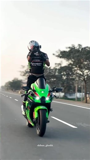 #kawasaki #kawasaki10r #zx10r #ninja #sorts #rider #sortvideo #shorts #yutubeshorts 😎🏍️💯